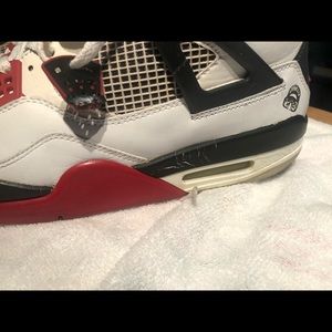 Jordan fire red 4